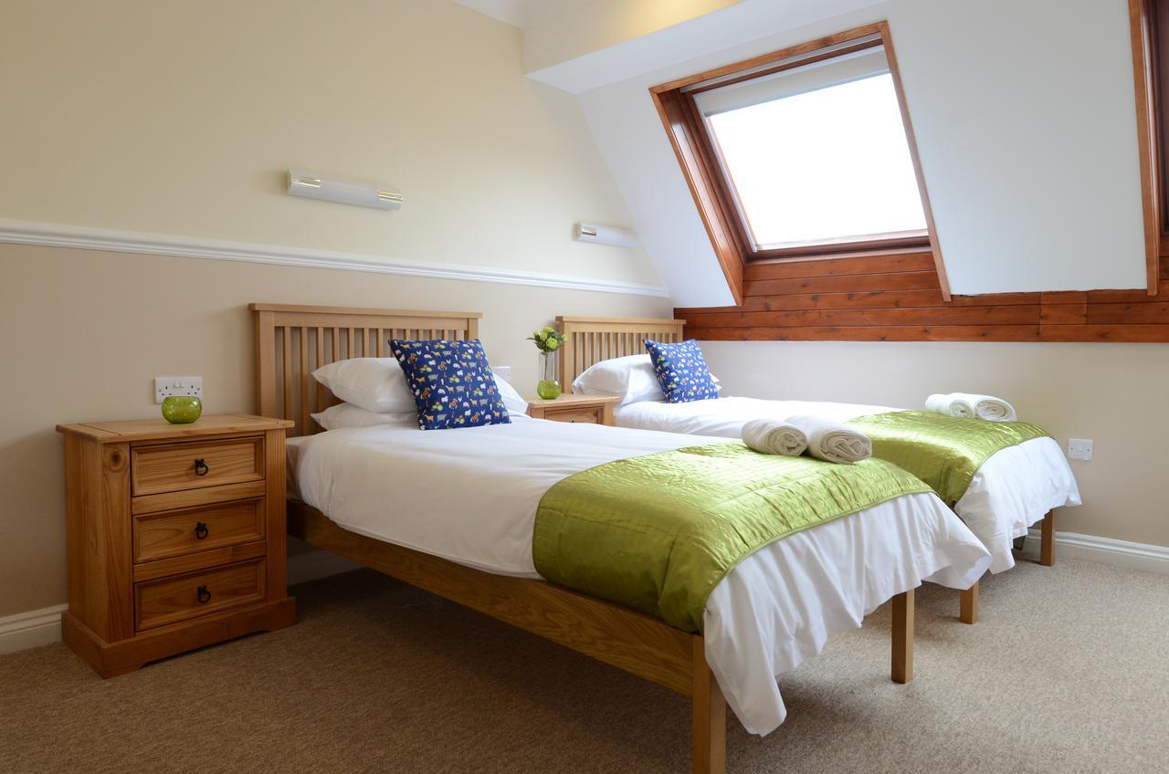 Neuadd Henllan Lodge Builth Wells Esterno foto