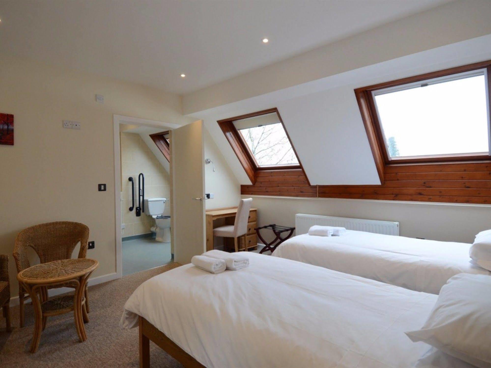 Neuadd Henllan Lodge Builth Wells Esterno foto