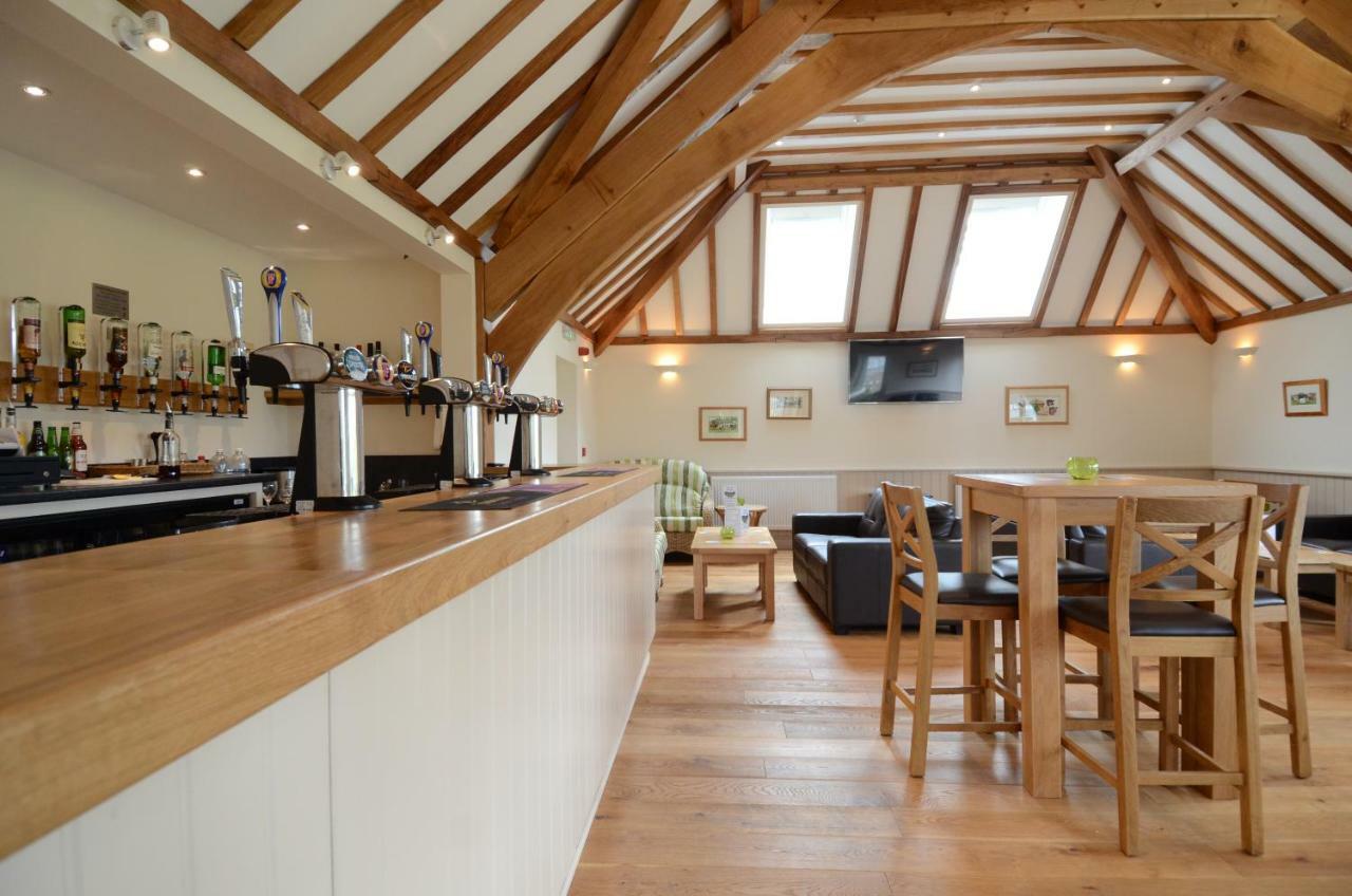 Neuadd Henllan Lodge Builth Wells Esterno foto