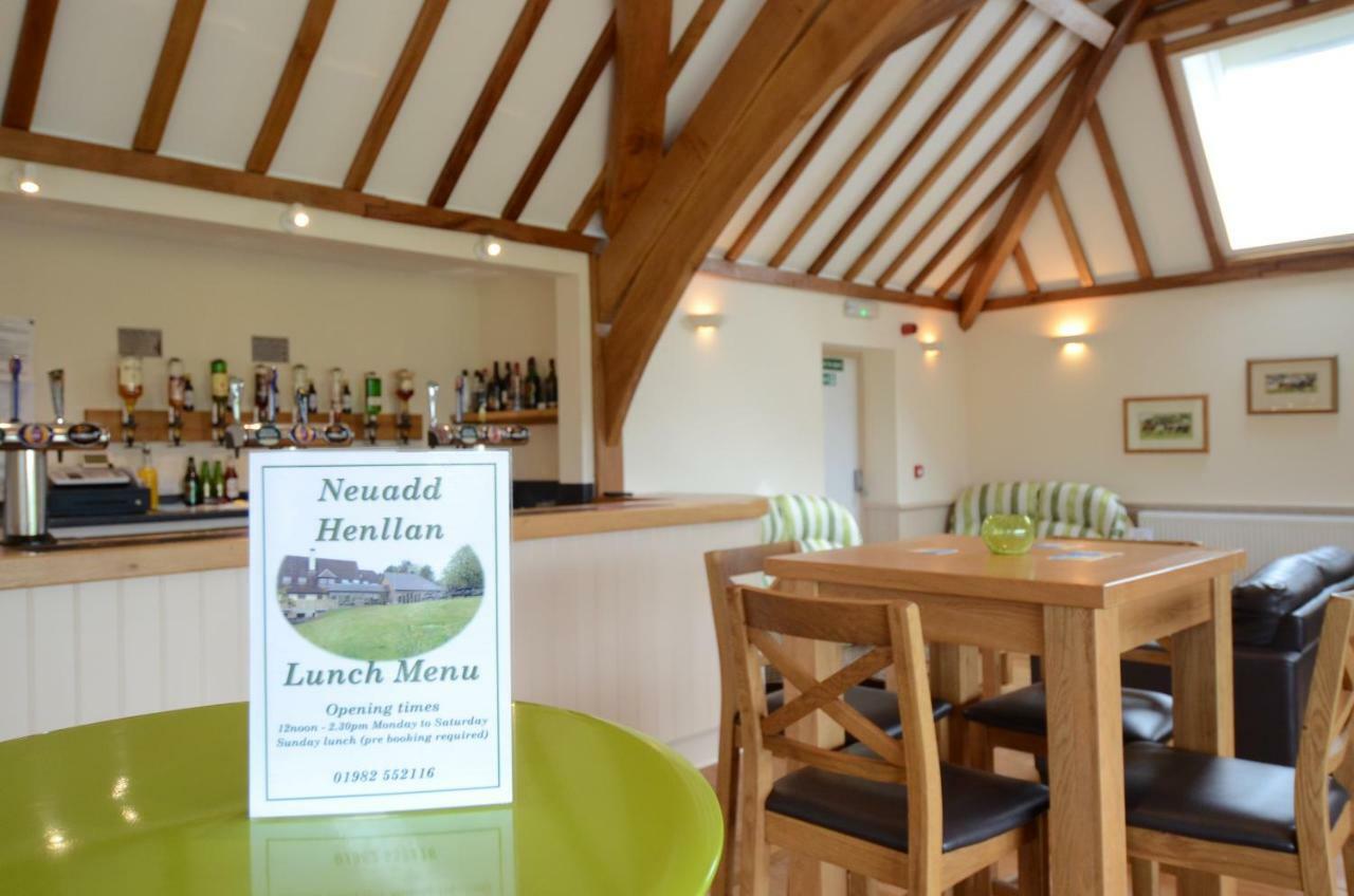 Neuadd Henllan Lodge Builth Wells Esterno foto