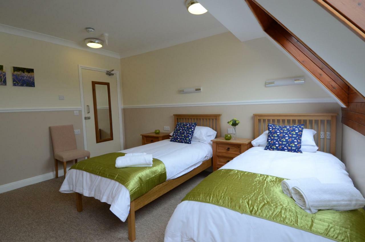 Neuadd Henllan Lodge Builth Wells Esterno foto